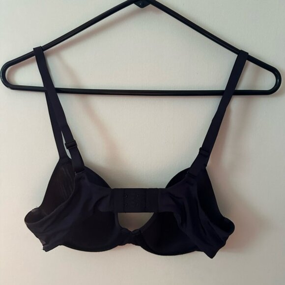 SKIMS Black Bras Collection Intimates Sleepwear - Picture 4 of 4